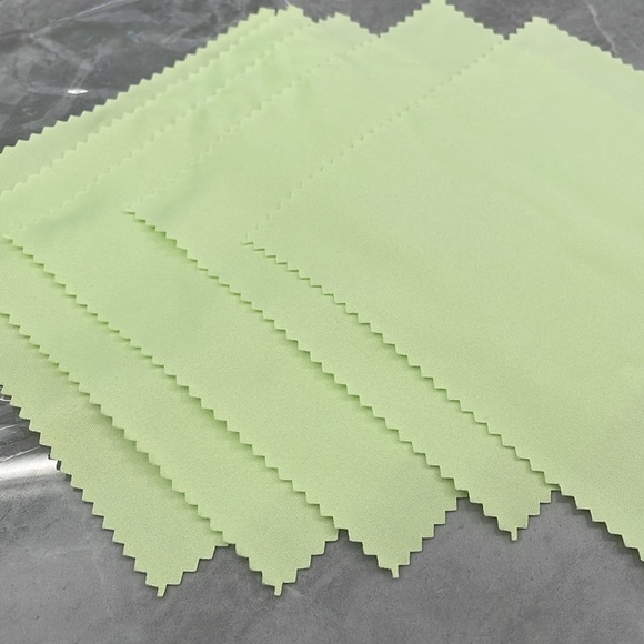 5 Pack of Small Screen or Glasses Cleaning Cloths - Picture 6 of 9